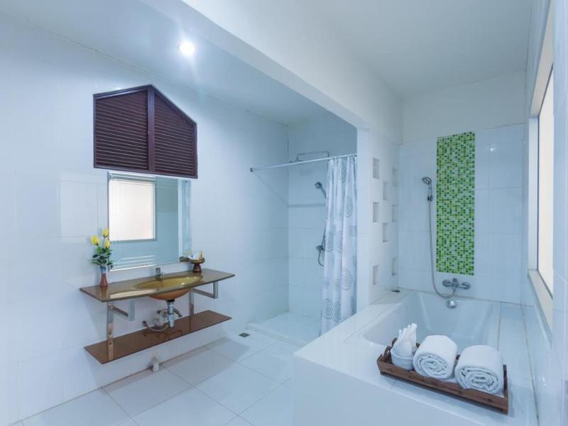 Bua Raya Hotel Csiangmaj Kültér fotó